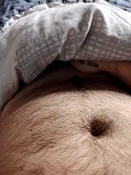 Snapshot of Alberto2840 chatting on 10-22-25, 10:04 Alberto2840 online show from 10-22-25, 10:04