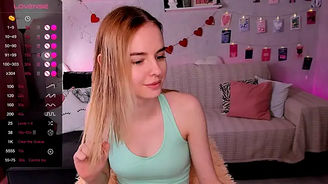 LillianShine online show from 05-13-26, 08:43