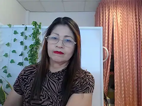 Manuela lara  online show from 09-12-25, 02:06