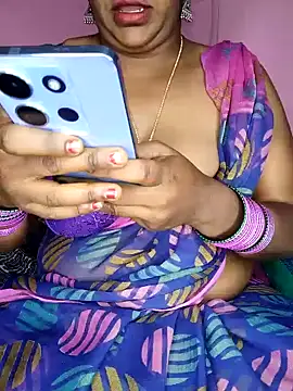 Snapshot of Bhoomi_kannada2 chatting on 09-24-25, 04:13 Bhoomi kannada2 online show from 09-24-25, 04:13