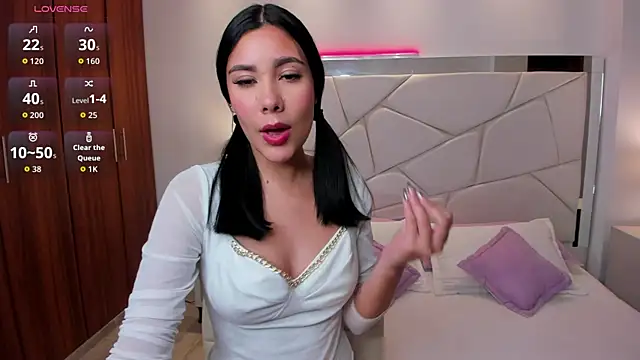 amara foxx online show from 11-06-25, 11:36