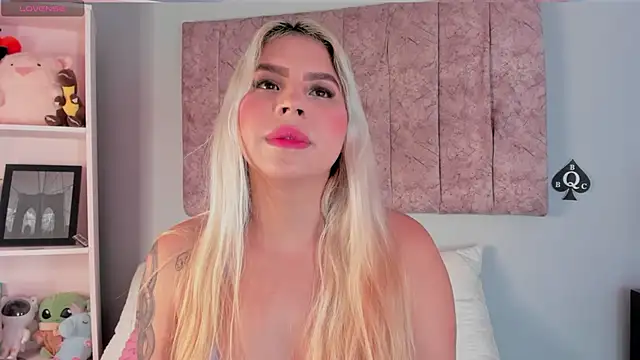 naomi sanz online show from 10-25-25, 10:21