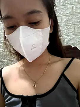 Snapshot of Zinzin9x chatting on 09-13-25, 03:23 Zinzin9x online show from 09-13-25, 03:23