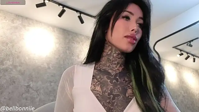 belllbonniie online show from 11-14-25, 02:26