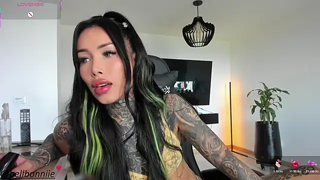 belllbonniie online show from 11-15-25, 06:12