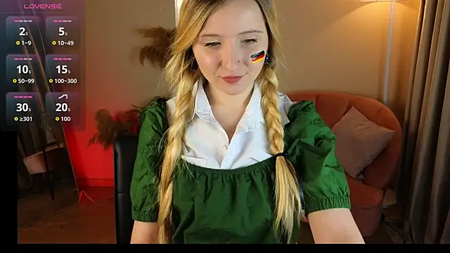 Snapshot of Milana_Key chatting on 09-23-25, 09:55 Milana Key online show from 09-23-25, 09:55