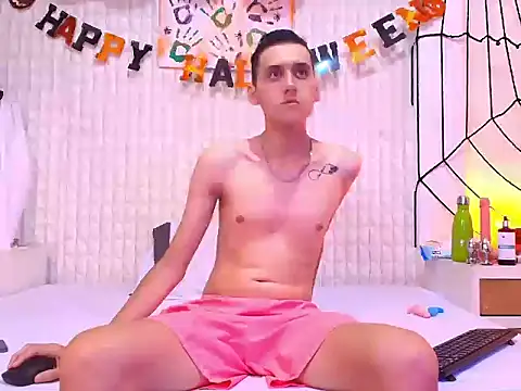 LuigiMarchetti online show from 10-29-25, 08:24