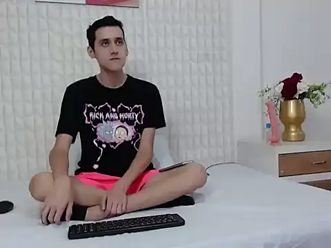 LuigiMarchetti online show from 09-20-25, 08:03