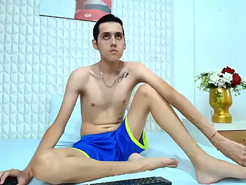 LuigiMarchetti online show from 10-07-25, 07:37