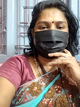 Snapshot of Tamil_Azhaghi25 chatting on 06-25-26, 06:13 Tamil Azhaghi25 online show from 06-25-26, 06:13