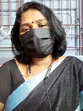 Snapshot of Tamil_Azhaghi25 chatting on 06-22-26, 06:16 Tamil Azhaghi25 online show from 06-22-26, 06:16