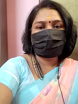 Snapshot of Tamil_Azhaghi25 chatting on 06-27-26, 07:03 Tamil Azhaghi25 online show from 06-27-26, 07:03