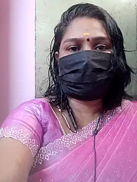 Snapshot of Tamil_Azhaghi25 chatting on 06-23-26, 06:22 Tamil Azhaghi25 online show from 06-23-26, 06:22