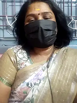 Snapshot of Tamil_Azhaghi25 chatting on 06-20-26, 06:57 Tamil Azhaghi25 online show from 06-20-26, 06:57