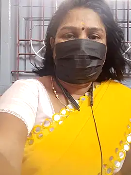 Snapshot of Tamil_Azhaghi25 chatting on 06-18-26, 11:37 Tamil Azhaghi25 online show from 06-18-26, 11:37
