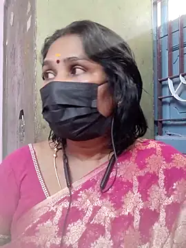 Snapshot of Tamil_Azhaghi25 chatting on 05-23-26, 10:36 Tamil Azhaghi25 online show from 05-23-26, 10:36