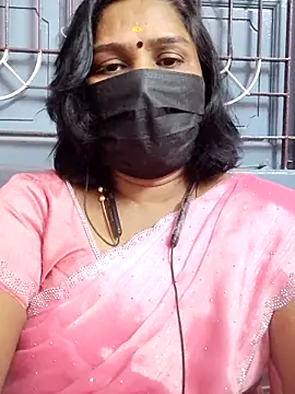 Snapshot of Tamil_Azhaghi25 chatting on 06-14-26, 06:09 Tamil Azhaghi25 online show from 06-14-26, 06:09