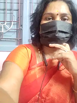 Snapshot of Tamil_Azhaghi25 chatting on 05-21-26, 06:05 Tamil Azhaghi25 online show from 05-21-26, 06:05