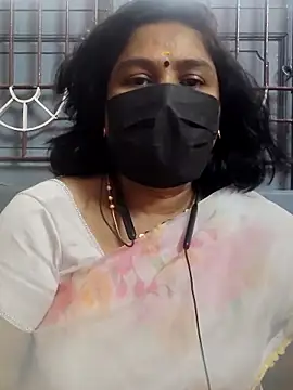 Snapshot of Tamil_Azhaghi25 chatting on 06-12-26, 11:30 Tamil Azhaghi25 online show from 06-12-26, 11:30