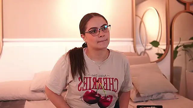 Tayler Kim online show from 01-05-26, 06:33