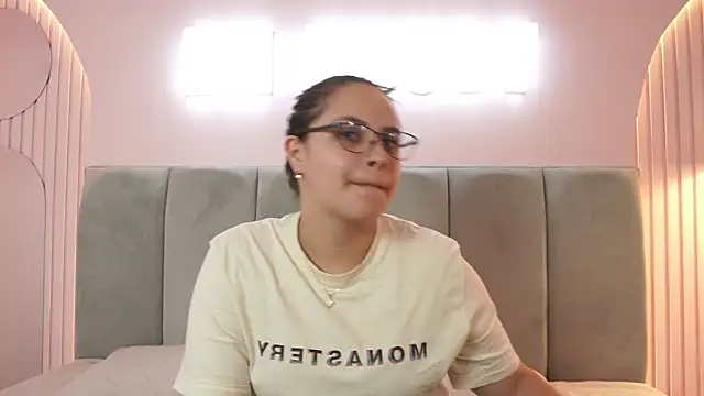 Tayler Kim online show from 01-31-26, 08:07