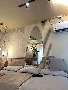 Tayler Kim online show from 03-29-26, 04:30