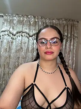Tayler Kim online show from 05-17-26, 05:57