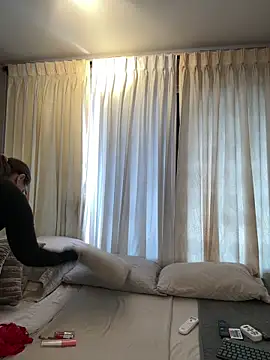 Tayler Kim online show from 03-31-26, 06:43