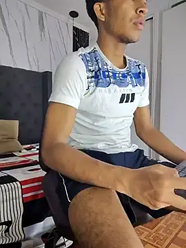 Snapshot of aston_xvera chatting on 09-26-25, 03:13 aston xvera online show from 09-26-25, 03:13
