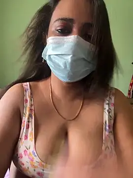 Snapshot of tamil_Nila_ chatting on 10-03-25, 08:05 tamil Nila  online show from 10-03-25, 08:05