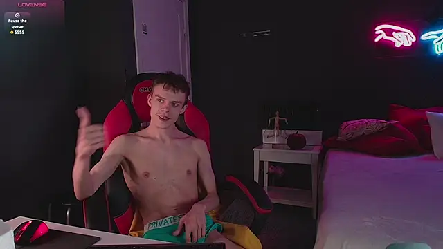 Brad Myles online show from 10-22-25, 02:38