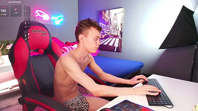 Brad Myles online show from 10-01-25, 02:43