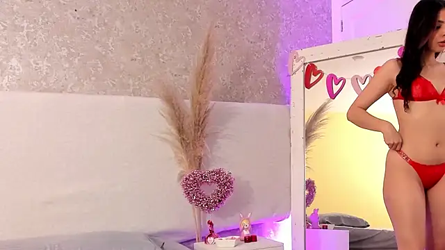 Snapshot of AnniieCooper chatting on 02-26-26, 01:22 AnniieCooper online show from 02-26-26, 01:22