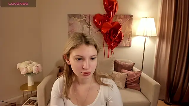 Snapshot of MilinaMorris chatting on 02-25-26, 10:42 MilinaMorris online show from 02-25-26, 10:42