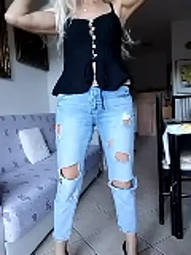  sexyBLONDE46  online show from 11-05-25, 02:42