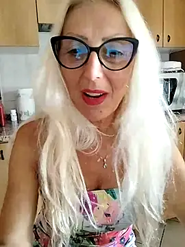 Snapshot of _sexyBLONDE46_ chatting on 07-04-26, 01:26 sexyBLONDE46 online show from 07-04-26, 01:26