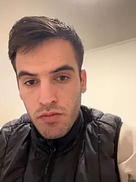 dino2603 online show from 11-04-25, 06:44