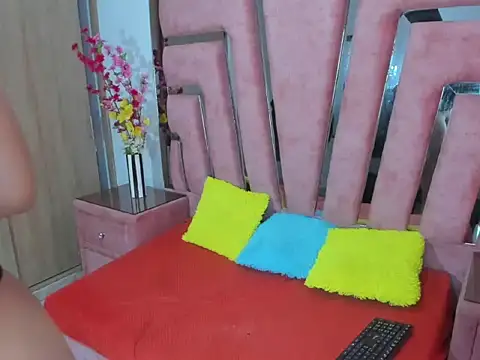 MaraKarly online show from 03-18-26, 07:26