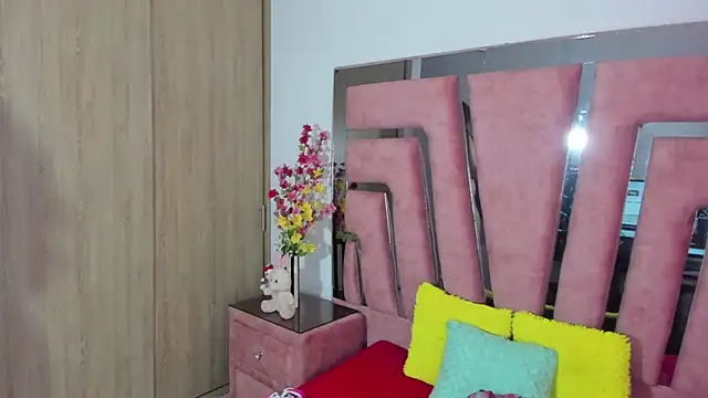 MaraKarly online show from 10-09-25, 07:47