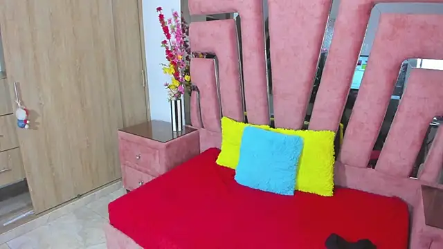 MaraKarly online show from 03-11-26, 12:10