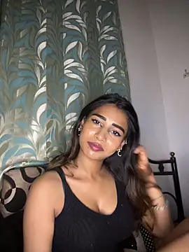 STRIP GLOW online show from 03-01-26, 05:24