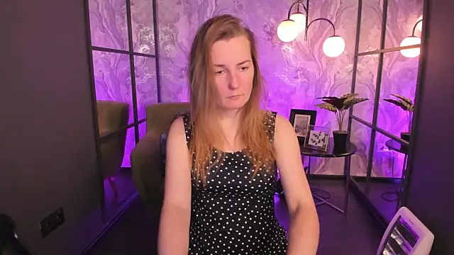 MeggySun online show from 12-19-25, 01:24