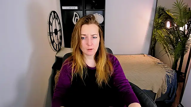 MeggySun online show from 01-16-26, 12:09