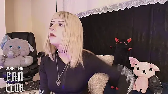 Snapshot of IvyBelle_ chatting on 05-23-26, 11:20 IvyBelle online show from 05-23-26, 11:20