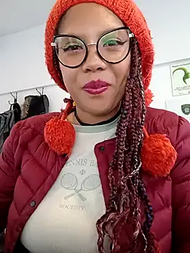 gigi1326 online show from 11-04-25, 07:28