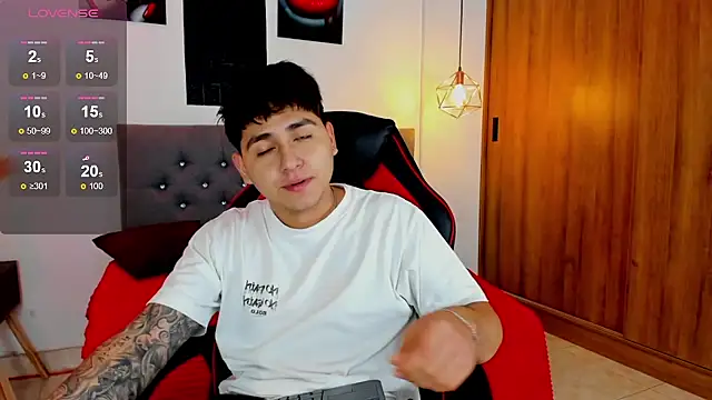 Nicolas James Sc online show from 01-06-26, 01:59