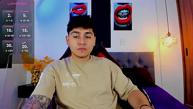 Nicolas James Sc online show from 10-29-25, 01:32