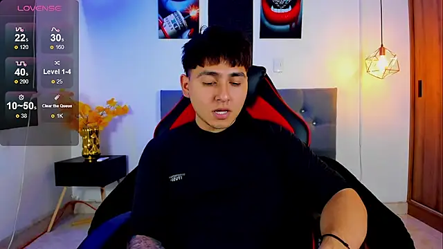 Nicolas James Sc online show from 11-13-25, 06:01