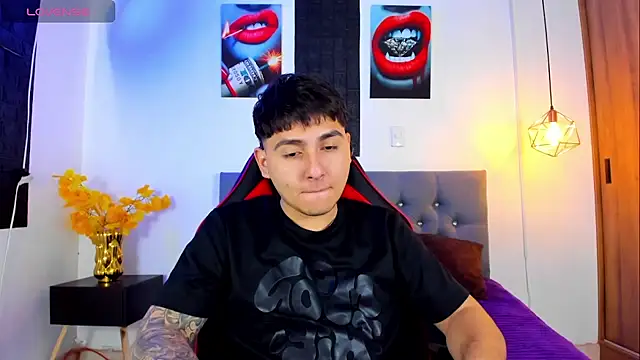 Nicolas James Sc online show from 11-05-25, 01:47