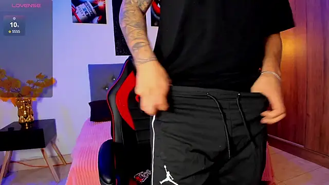 Nicolas James Sc online show from 02-28-26, 01:22